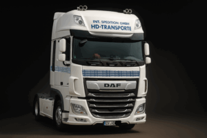 H.D. Transporte Spedition – moderner LKW für Gütertransport